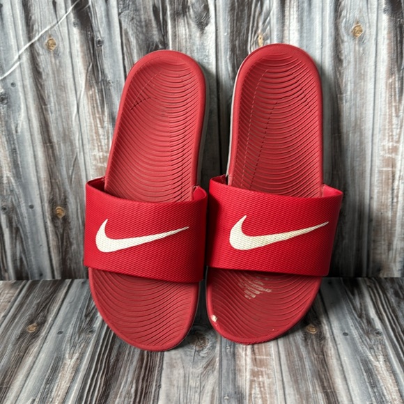 Nike slides, 7Y, red - Picture 1 of 4